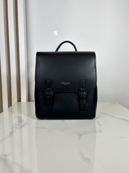 David Jones stylowy plecak z klapką czarny