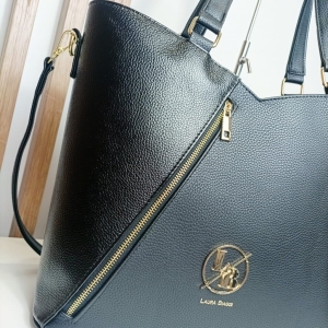 IMG_20221130_132640 (1024x1024).jpg