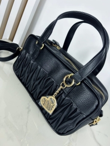 Laura Biaggi torebka kuferek czarna