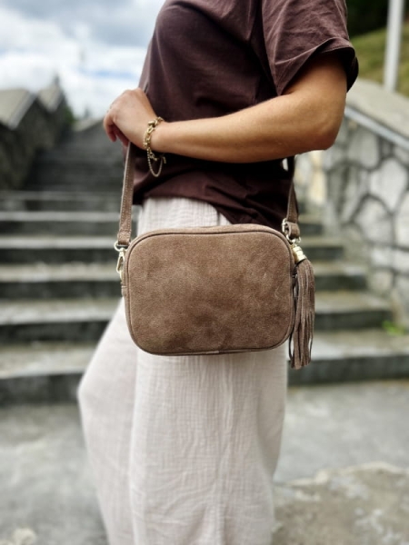 Laura Biaggi skórzana torebka kuferek beżowa