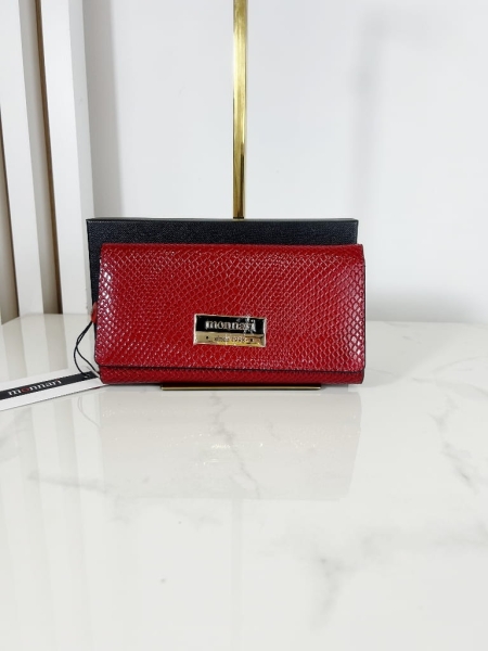 Monnari skórzany lakierowany portfel na zatrzask  czerwony