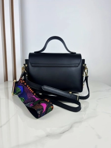 Ego skórzana torebka kuferek z głowami zwierząt czarna