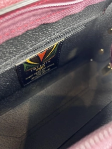 Ego skórzana torebka kuferek z głowami zwierząt czarna