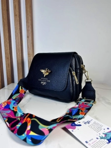 Ego skórzana torebka listonoszka z pszczółką czarna