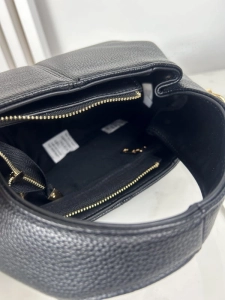 Laura Biaggi torebka kuferek czarna