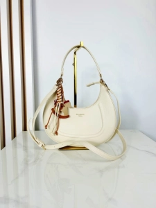 IMG_9995 (600x800).jpg