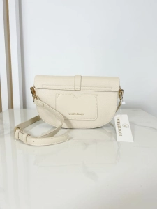 Laura Biaggi torebka listonoszka z klapką jasno beżowa