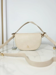 Lulu Castagnette torebka półksiężyc beżowa z medalionem  