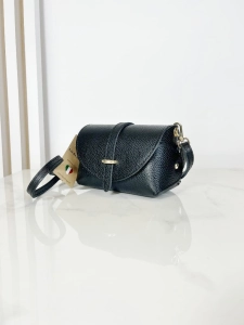 Laura Biaggi skórzany mini czarny kuferek