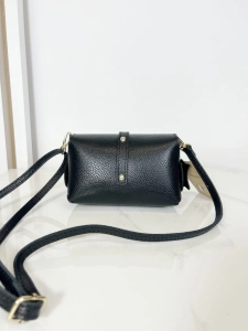 Laura Biaggi skórzany mini czarny kuferek