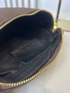 Laura Biaggi torebka nerka skórzana zamszowa beżowa