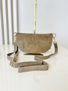 Laura Biaggi torebka nerka skórzana zamszowa beżowa