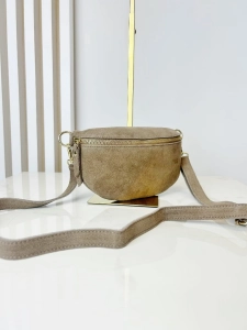 Laura Biaggi torebka nerka skórzana zamszowa beżowa